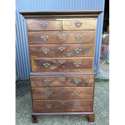 31 - An early Victorian mahogany chest on chest with 8 drawers 106x60x0175