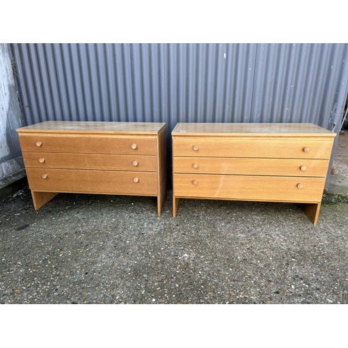 51 - A pair of mid century chests of three 101x41x67