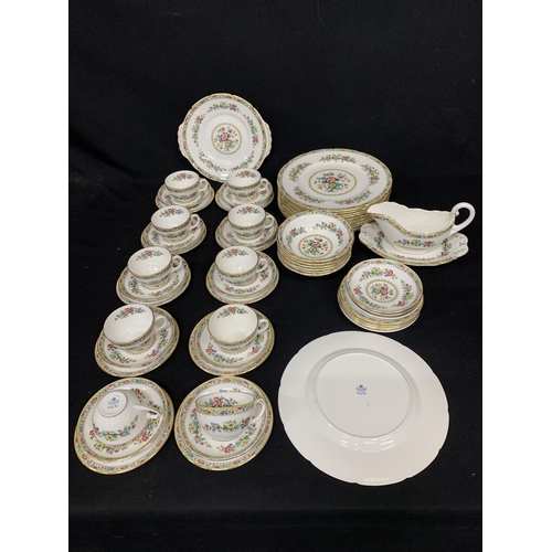 1007 - 59 pieces Coalport Ming Rose dinner and teaware (Small chip to rim and crack on Gravy boat)