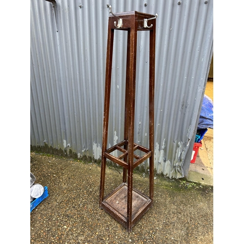 134 - An Edwardian coat stand