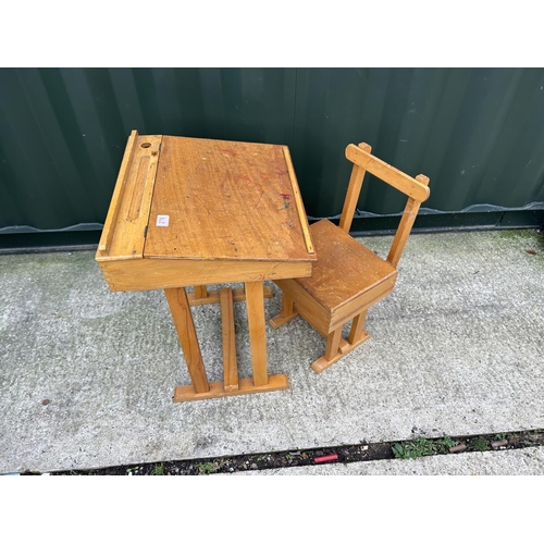 278 - A vintage TRIANG  childs school desk with chair