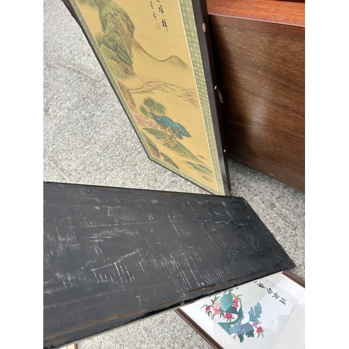 280 - Two oriental plaques and two oriental pictures