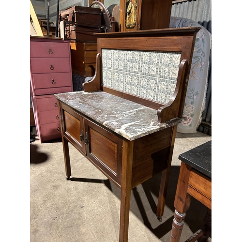 37 - An Edwardian marble top washstand 90cm wide