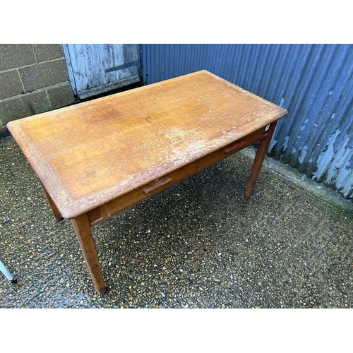 60 - A 20th century 2 drawer writing table