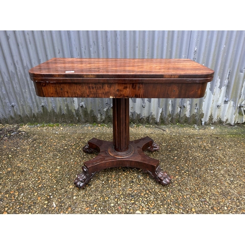 86 - A Victorian rosewood fold over card table (top loose) 90x46x75
