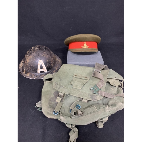 659 - WW2 helmet, Officers cap and bag