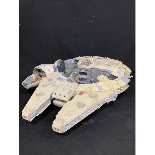 998 - Millenium Falcon Spaceship Model a/f