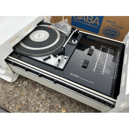 160 - A SABA studio 8760 record deck with 2 speakers and box