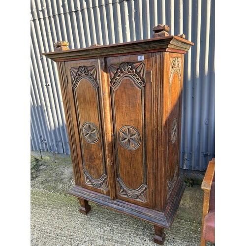87 - A Flemish style two door cupboard 100x60x170