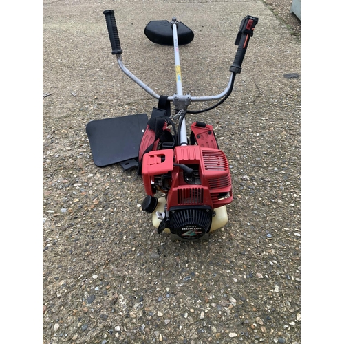 428 - Honda 4 Stroke Strimmer UMK 431