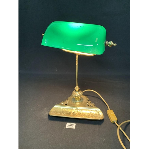 606 - Brass bankers lamp, height 40cms, Working