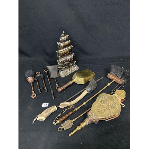 626 - Galleon companian Set, Victorian Jubilee Commemorative bellows a/f and fire tools