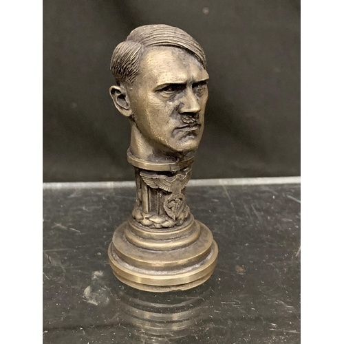 716 - WW2 Adolf Hitler desk Ink Stamp, height 8 cms