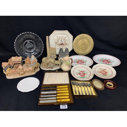 775 - For David Winter Buildings (no boxes), cutlery and china