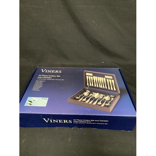 897 - Viners Angel canteen and cutlery boxed as new