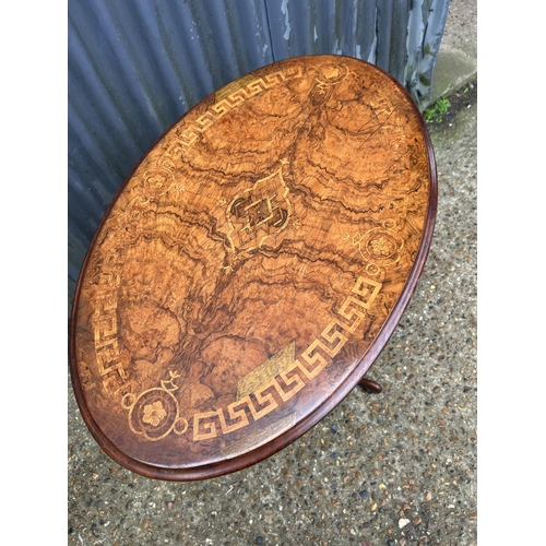 196 - Good quality Victorian snap top burr walnut occasional table on unusual four legged base