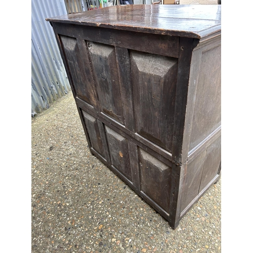 20 - An 18th century oak two section chest of five drawers, with secret compartments 95 x56 x 112