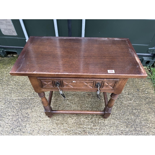 236 - An oak single drawer table 82x 42x70