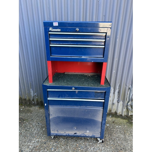 370 - A trolley tool chest / cabinet with key