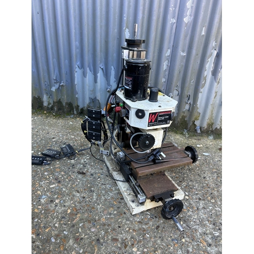 390 - An Axminster power tools 010061 micro mill machine