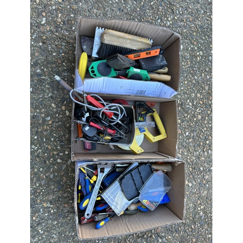 400a - Three boxes of assorted modern tools