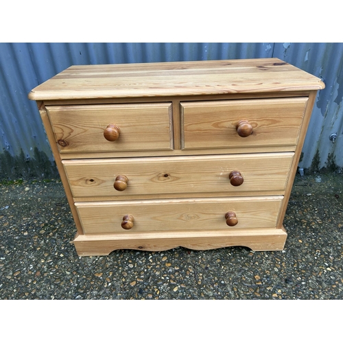 65 - A small pine chest of four 77x 37x 60