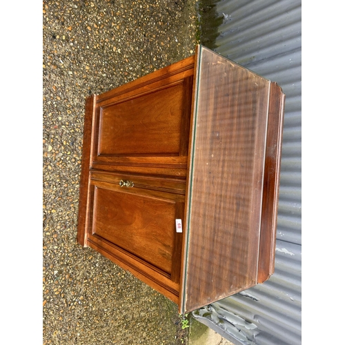 68 - A small Edwardian mahogany two door cupboard 77x 40x80
