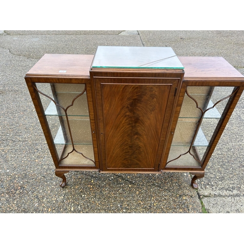 71 - A 1920's glazed walnut display cabinet  120x32x115