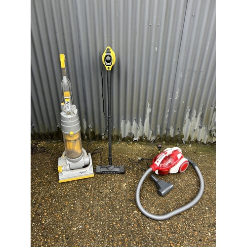 94 - A dyson, a hoover and a Karcher washer