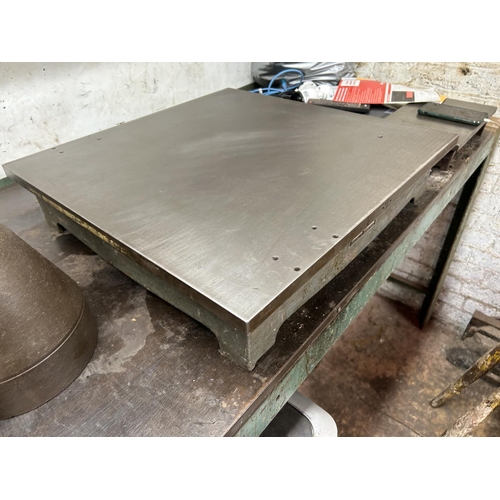 430 - A crown surface plate 61x61x14 cms