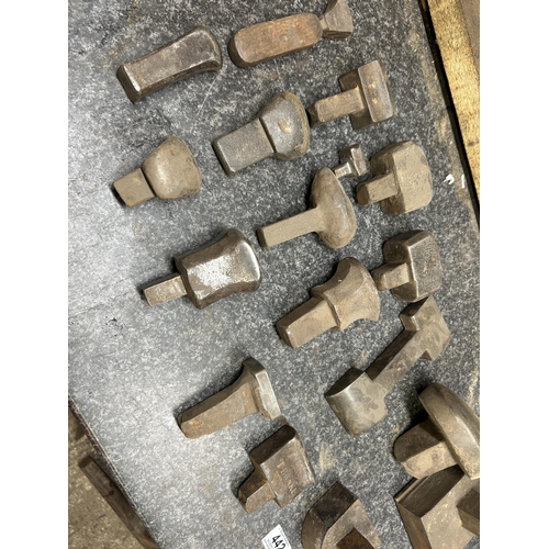 442 - 17 Silversmiths anvil stakes