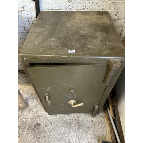 465 - A large green commercial size safe 66x 66x90 cms, with key  - TO BE COLLECTED BY PURCHASER DIRECT FR... 