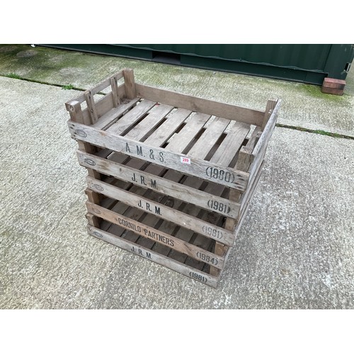 289 - Five vintage potato trays