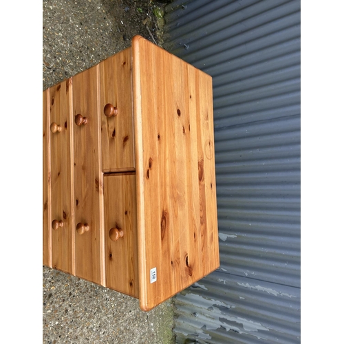 158 - A solid pine chest of five 78x44x84