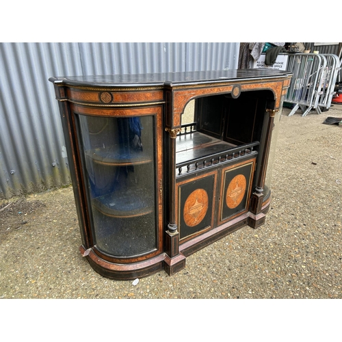 185 - An ebonised walnut credenza sideboard 133x44x100