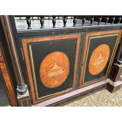 185 - An ebonised walnut credenza sideboard 133x44x100