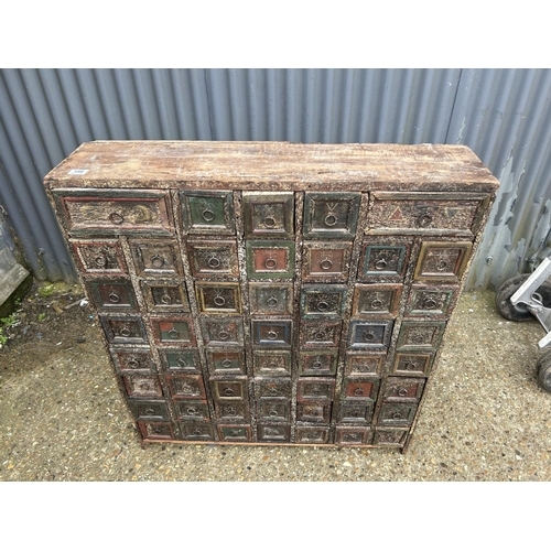 186 - A vintage bank of 45 workshop drawers 95x25x110