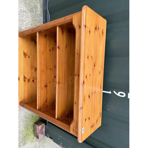 207 - A pine open fronted bookcase 90x30x100