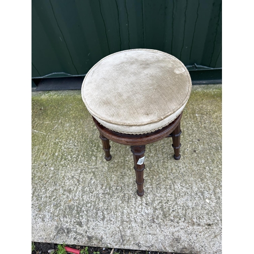 229 - A Regency rosewood adjustable piano stool