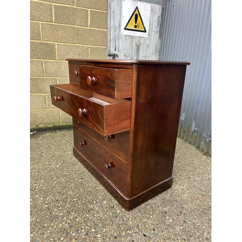 39 - A high quality Victorian mahogany chest of drawers labelled to the back HEAL & SONS 107x50x107