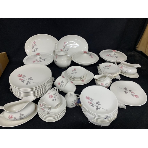 725 - Doulton Pillar Rose tea and dinnerware - 70 pieces