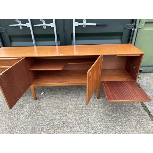 250g - A Macintosh teak cocktail sideboard 204x44x75