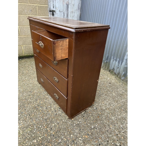 69 - A Victorian chest of five drawers 104x45x108