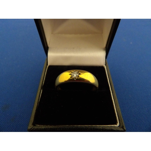 869 - Hallmarked 18ct Gold Solitaire Ring, Size Y, weight 8.3 gms