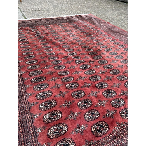 225 - A very large red pattern carpet 315x260