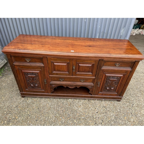 251 - A very large Edwardian mahogany sideboard 182x55x 85