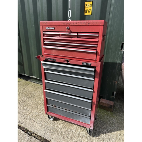 280 - A red stack on tool chest with key 60 x30 x120