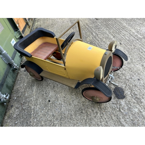 284 - A vintage brum pedal car 90x30