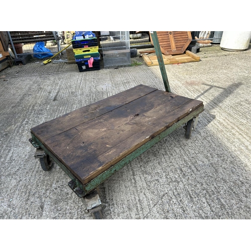 289 - An industrial handcart barrow 100x60 cm bed