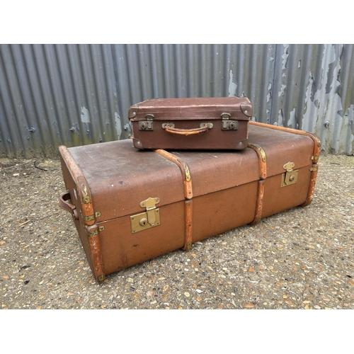 53 - Large vintage trunk and case